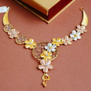 GOLDEN NECKLACE